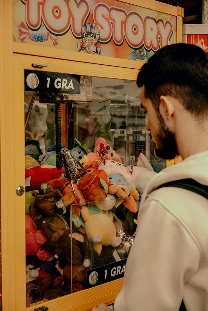 How a Bad Childhood Can Leave You Naive About Love image