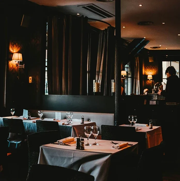 How to Spot Avoidants on an Early Dinner Date